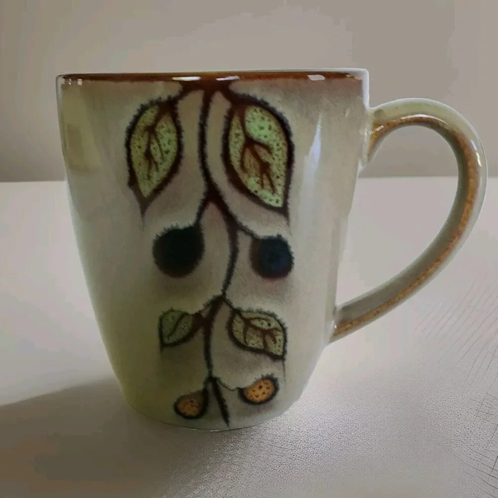 4 Sango Vineyard 4845 Stoneware Pottery Coffee Cup Mugs Berry Vine Earthy Retro
